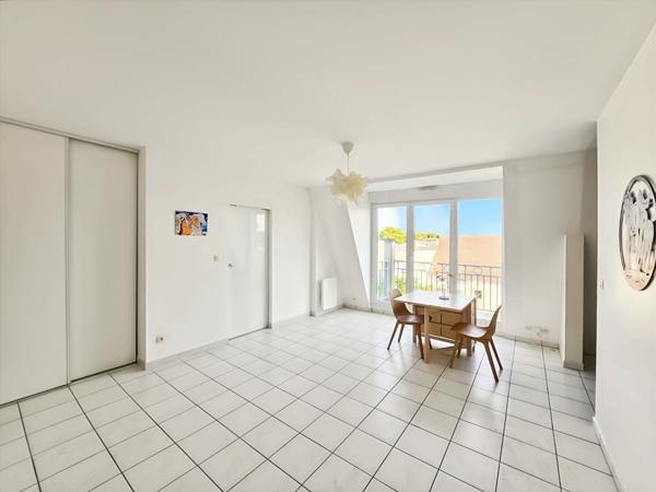 Appartement secteur gare à Dammarie Les Lys 2 pièces  de 42.83 m2