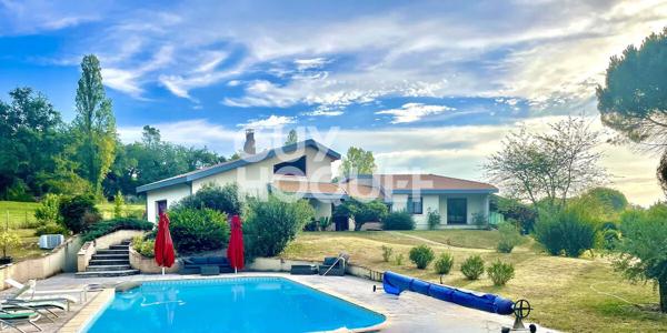 Villa d'architecte à Casteljaloux 235 m2 / 5 chambres / piscine / garage et jardin