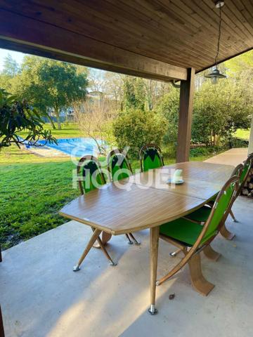 Villa d'architecte à Casteljaloux 235 m2 / 5 chambres / piscine / garage et jardin