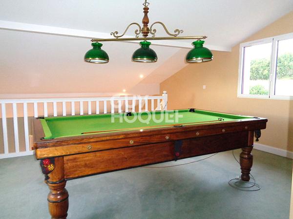 Villa d'architecte à Casteljaloux 235 m2 / 5 chambres / piscine / garage et jardin