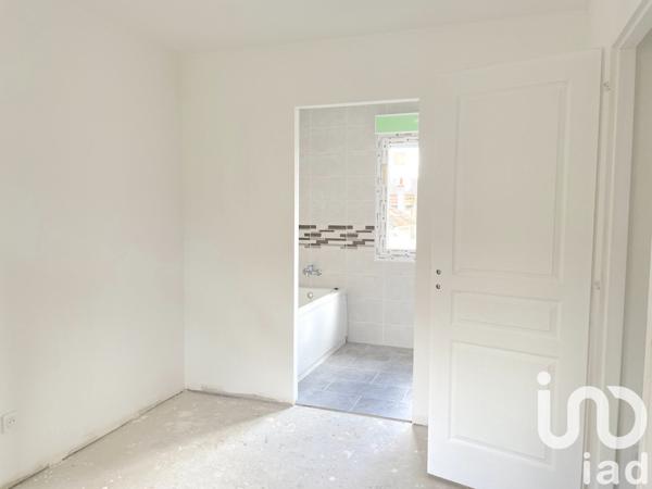 Maison 4 pièces de 90 m² à Lardy (91510)