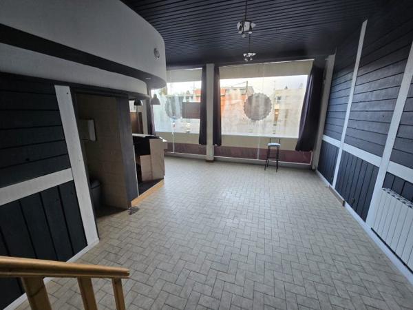 Immeuble de rapport mixte  230 m²