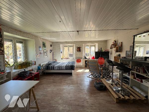 MAISON 114 M2 DAMBENOIS AVEC GARAGE AU CALME