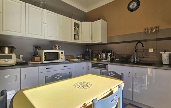 Vente Maison Avec jardin et garage à rafraîchir Aiguillon   