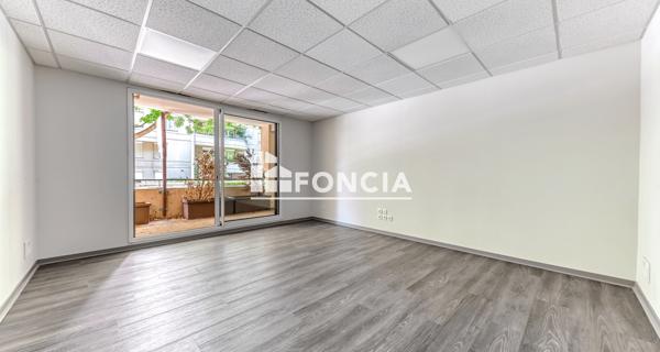À vendre Local commercial 209 m² - Lyon 69003