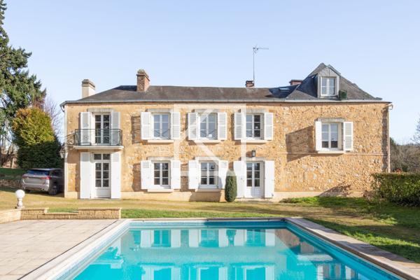MAISON DE FAMILLE AVEC PISCINE