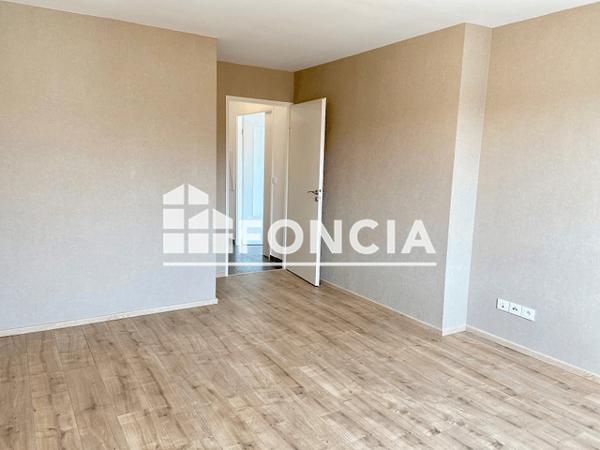 Location Appartement 2 pièces 48.61 m² - 15 A RUE DES VOIRONS Ville La Grand 74100