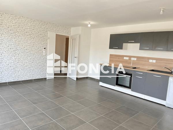 Location Appartement 2 pièces 48.61 m² - 15 A RUE DES VOIRONS Ville La Grand 74100