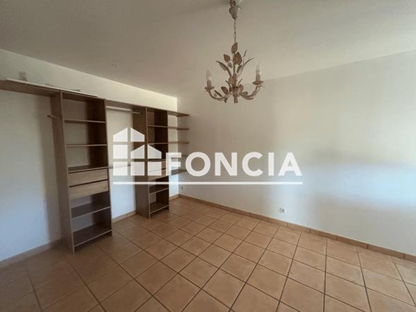 Location Appartement 3 pièces 75.67 m² - 7 RUE DU PRESSOIR Volx 04130