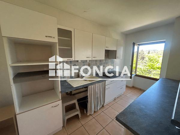 Location Appartement 3 pièces 75.67 m² - 7 RUE DU PRESSOIR Volx 04130