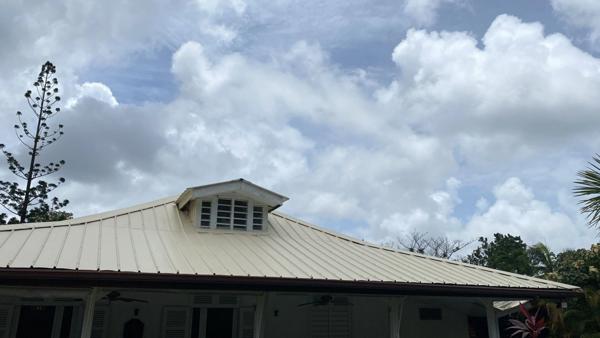 Superbe maison T5 avec piscine et jardin arboré de 1258 m2 Un véritable havre de paix