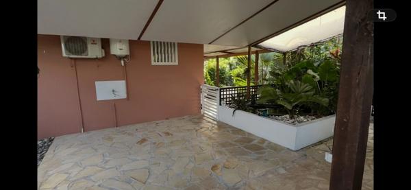 Superbe maison T5 avec piscine et jardin arboré de 1258 m2 Un véritable havre de paix