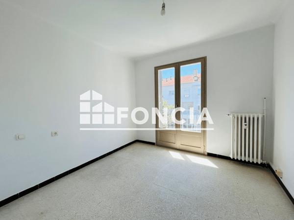 Location Appartement 5 pièces 78 m² - 72 AVENUE CAPITAINE JOSPEH CASANOVA Toulon 83000