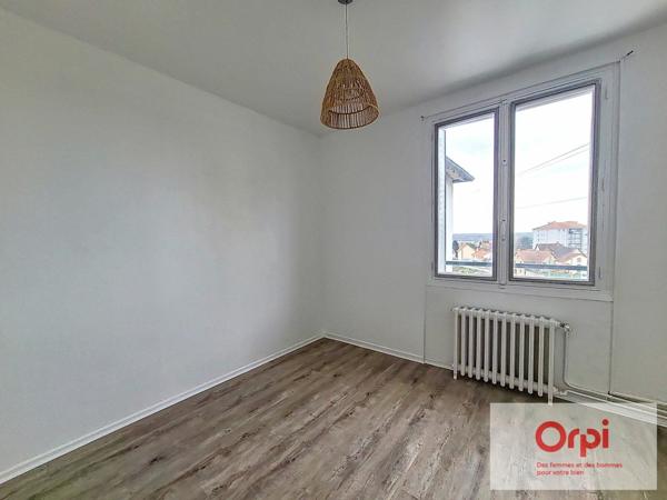Appartement à louer    3 pièces • 55,61 m2 Montluçon