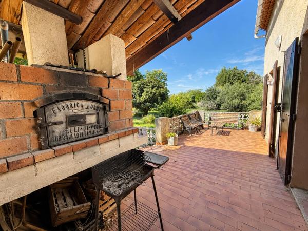 Maison à vendre 6 pièces 176 m2 jardin double garage LAURIS (84)