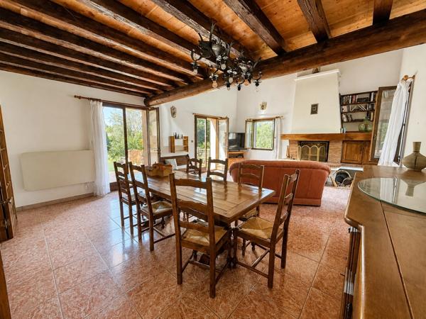 Maison à vendre 6 pièces 176 m2 jardin double garage LAURIS (84)
