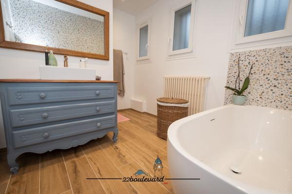 Maison 10 pièces - 240 m² Exclusivité efficity