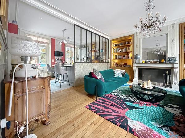 À 1h30 de Paris, hôtel particulier restauré avec soin, au cœur d’un écrin de verdure