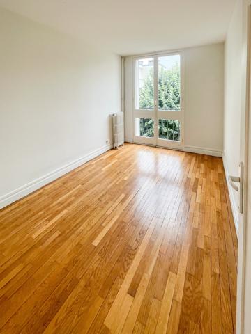Levallois - À LOUER - Appartement de 5 pièces de 90 m²