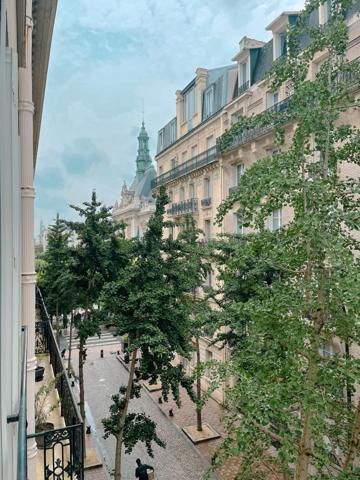 Levallois - À LOUER - Appartement de 5 pièces de 90 m²