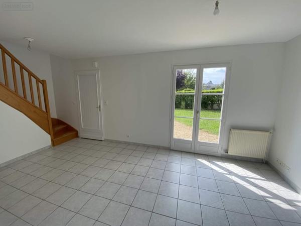 Maison à louer à Vernantes dans le Maine-et-Loire (49390), ref : 49046/614