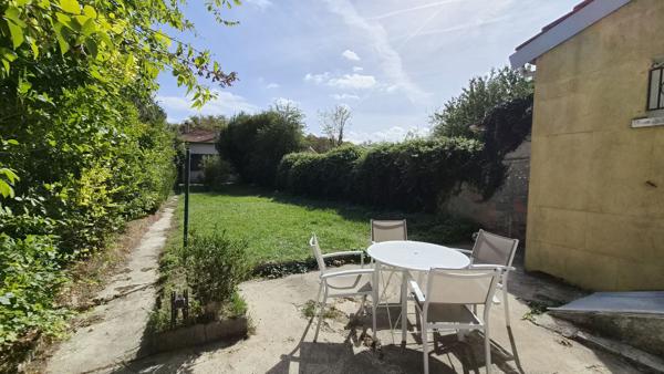 NANGIS PROCHE GARE, MAISON 4 PIECES SUR CAVE TOTALE, JARDIN