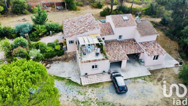 Maison à vendre 8 pièces 215 m² Puget-sur-Argens