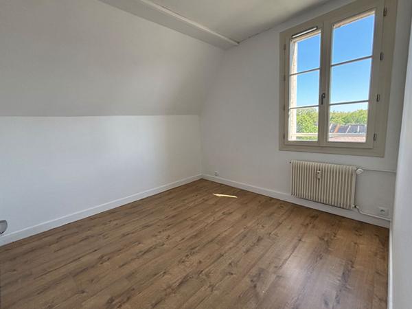 Appartement 3 pièces à vendre à Chartres - Dernier étage avec vue dégagée