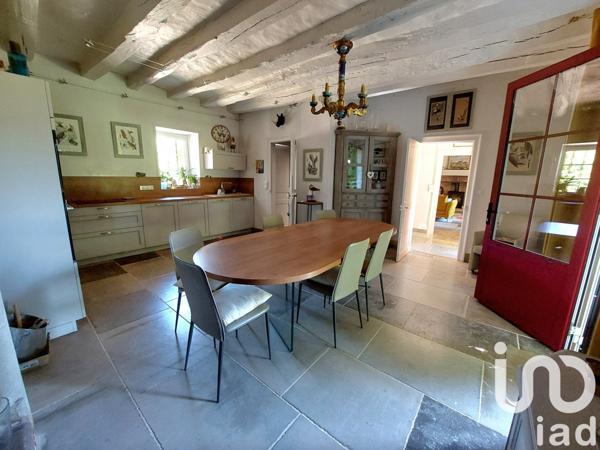 Domaine 15 pièces de 269 m² à Luynes (37230)