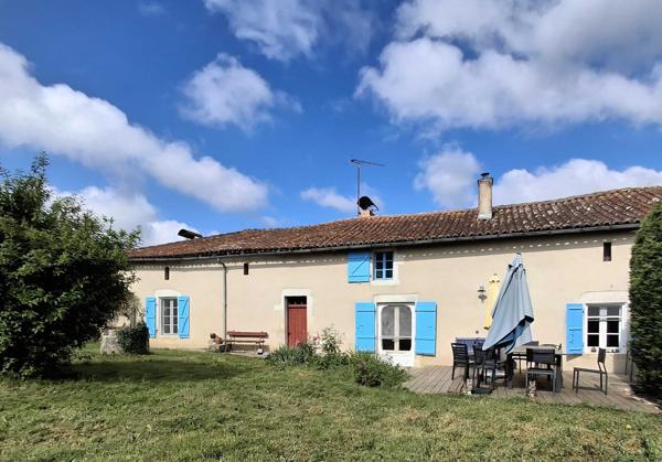 LONGERE AVEC GRANGE ET DEPENDANCES + GITE ATTENANT