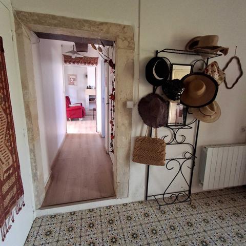 LONGERE AVEC GRANGE ET DEPENDANCES + GITE ATTENANT