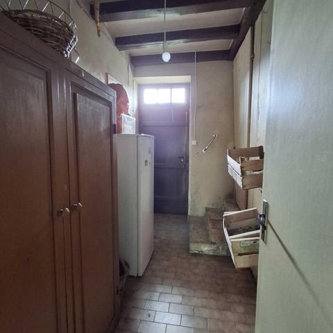 LONGERE AVEC GRANGE ET DEPENDANCES + GITE ATTENANT