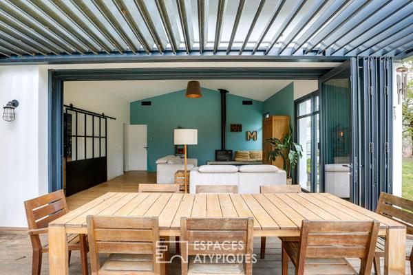 Villa d’architecte avec piscine à deux pas du centre-ville