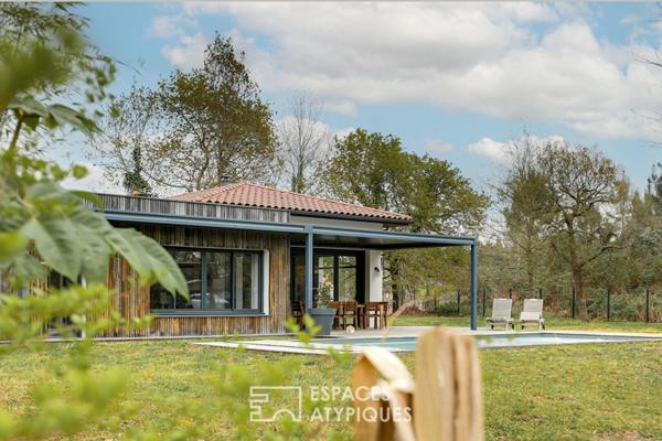 Villa d’architecte avec piscine à deux pas du centre-ville