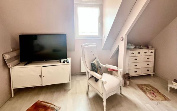 Maison à vendre    7 pièces •  Luc-sur-Mer