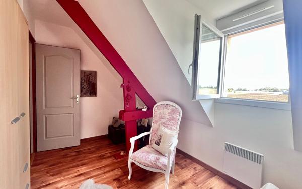 Maison à vendre    7 pièces •  Luc-sur-Mer