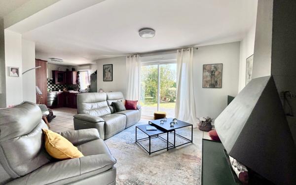 Maison à vendre    7 pièces •  Luc-sur-Mer