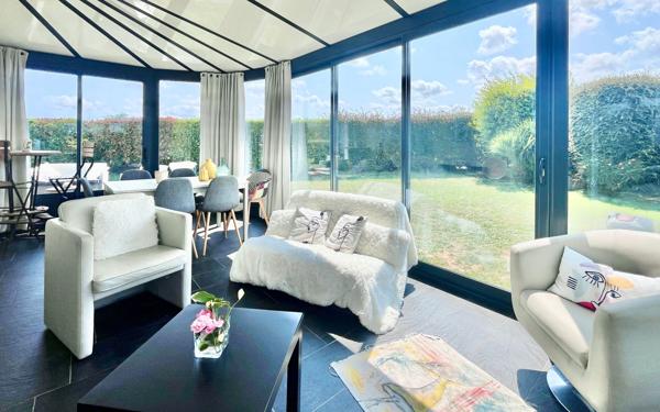 Maison à vendre    7 pièces •  Luc-sur-Mer