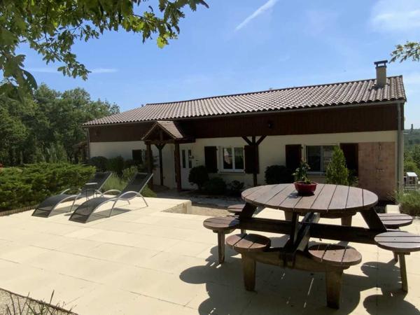 Maison ancienne - Labastide murat A vendre- Propriété de charme au cœur du Parc Régional des Causses du Quercy.