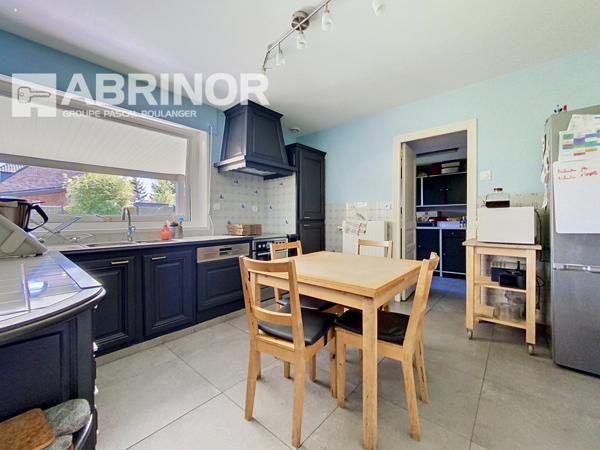 Villa individuelle - 4 chambres - jardin - parking 5 voitures. TEMPLEUVE EN PEVELE