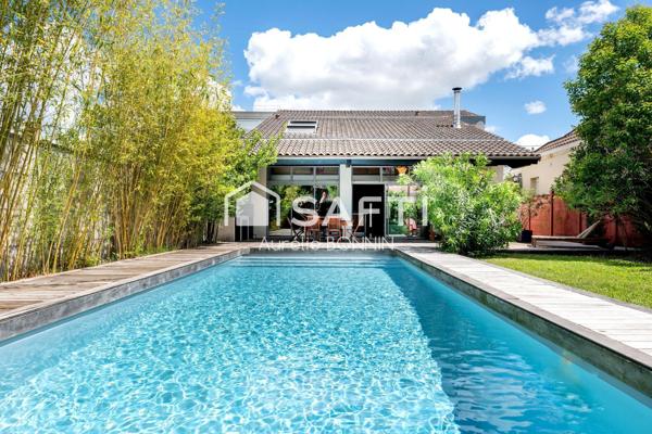 Talence forum superbe villa d'architecte de 307m² avec garage, piscine et dépendance aménagée