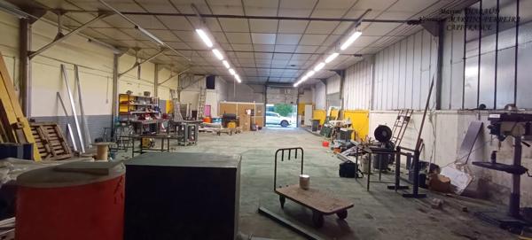 À VENDRE – Dépôt/Garage 365 m² – Axe stratégique proche autoroute & centre-ville