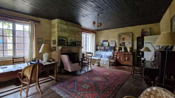 Maison ancienne - Le bugue Maison de caractère au coeur du Bugue avec grand jardin. Authenticité et charme assuré !