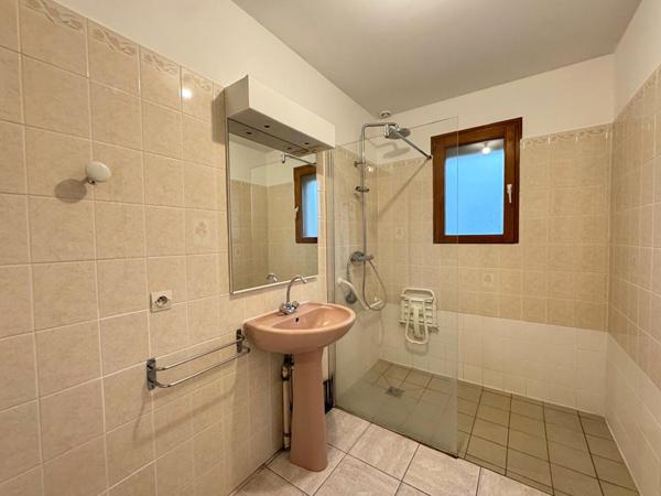 Maison Meslay Du Maine - plain pied- 3 chambres - 87.50 m2