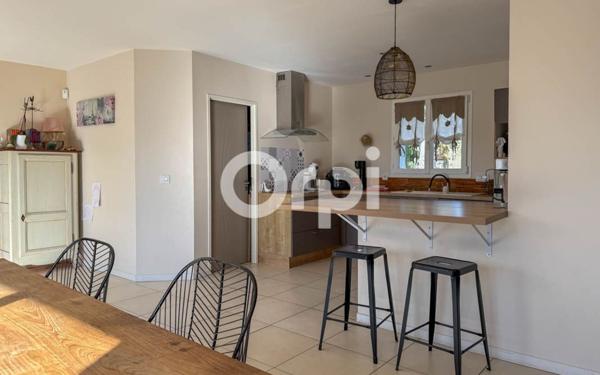 Maison à vendre    5 pièces •  Breuil-Magné