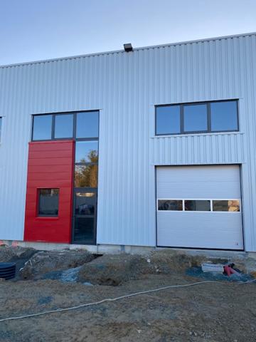 À LOUER - Local d'activité très récent de 209 m² au Nord de Nantes