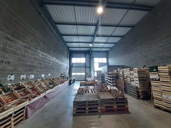 À LOUER - Local d'activité très récent de 209 m² au Nord de Nantes