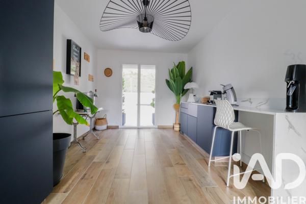 Maison à vendre 7 pièces 210 m² Saulx-les-Chartreux