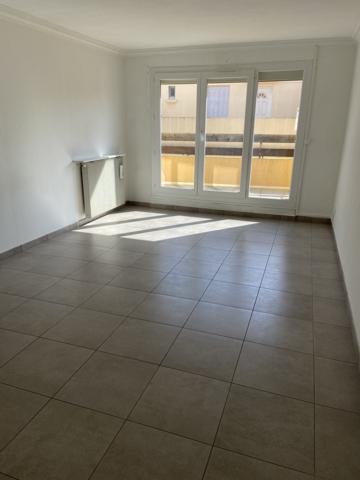 Perpignan (66000) T3 + balcon + parking - PERPIGNAN