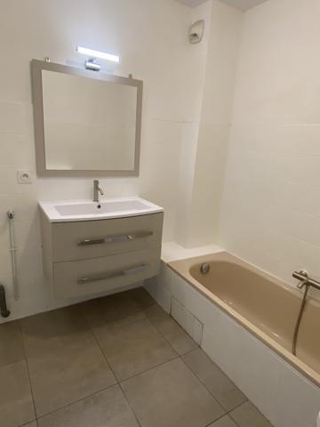 Perpignan (66000) T3 + balcon + parking - PERPIGNAN